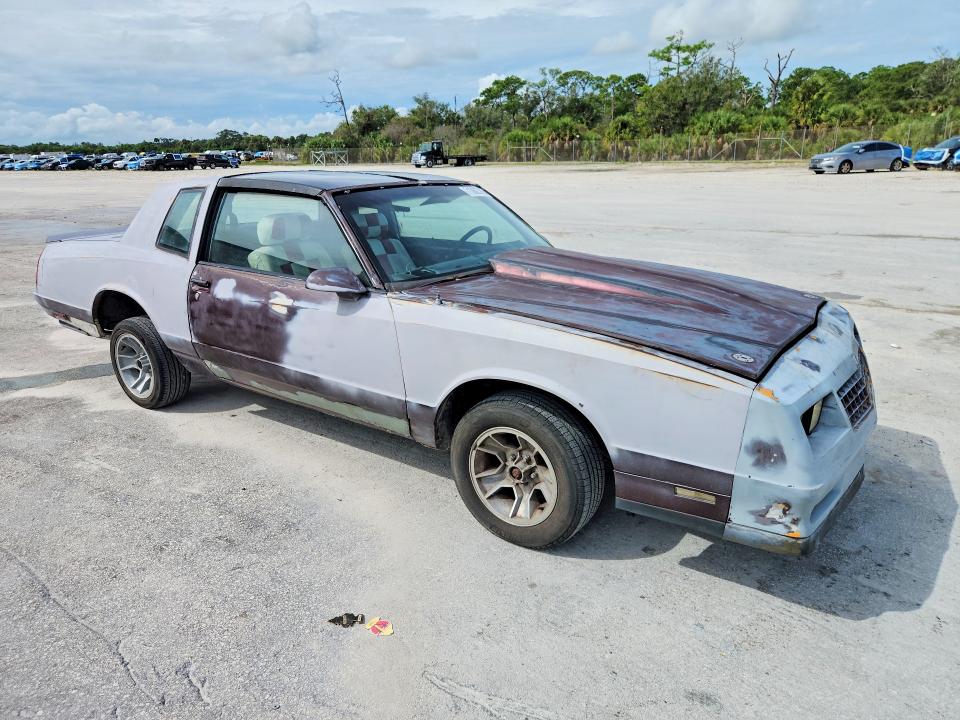 1987 CHEVROLET MONTE CARLO